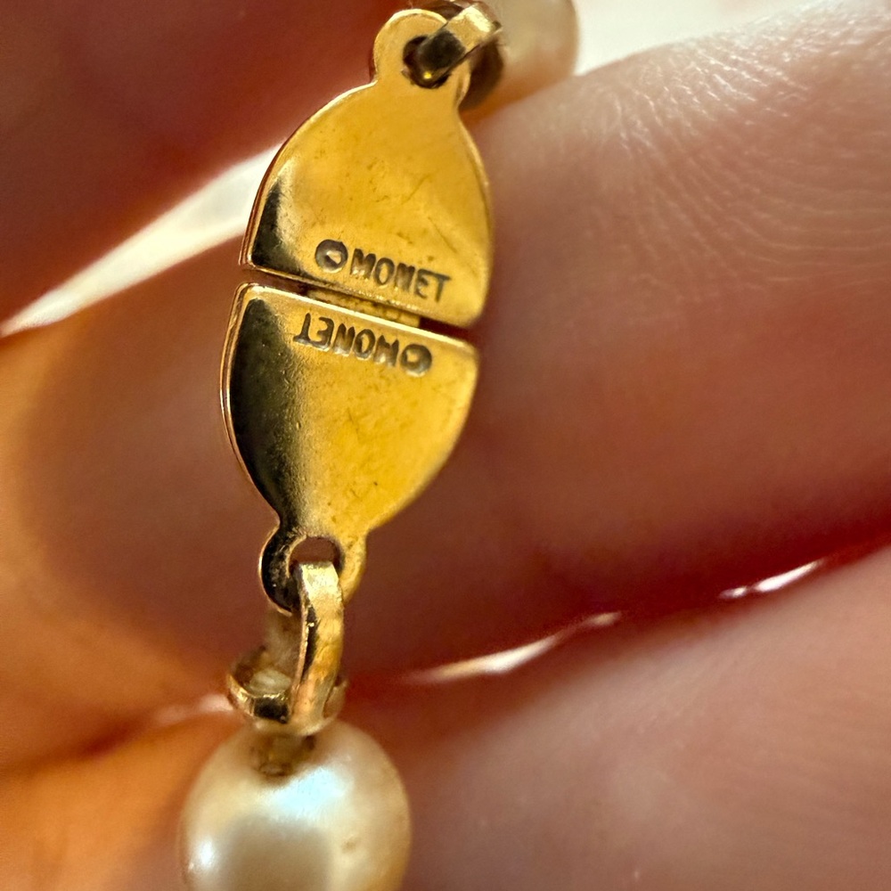 Monet Cream Pearl Necklace - Picture 5 of 6